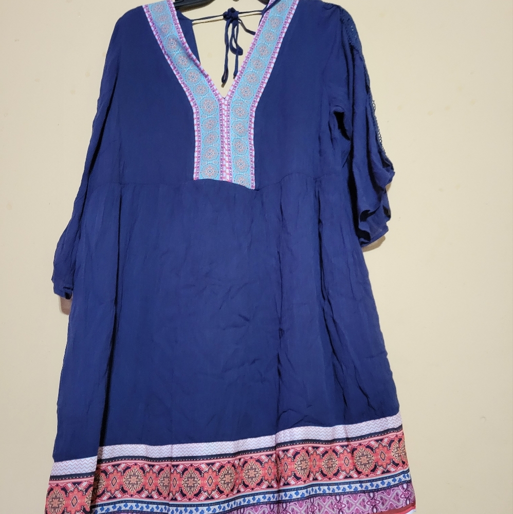 White Mark dress size XL